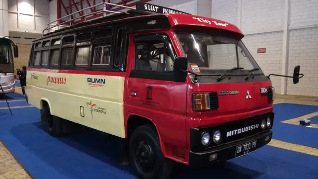 Deretan angkutan klasik hiasi JIExpo Kemayoran