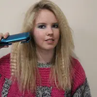 Aksesoris rambut ini pernah nge-tren di tahun 90-an. Masih ingat nggak?