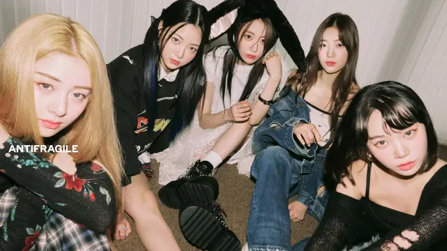 Le Sserafim. (Foto: Source Music via Soompi)