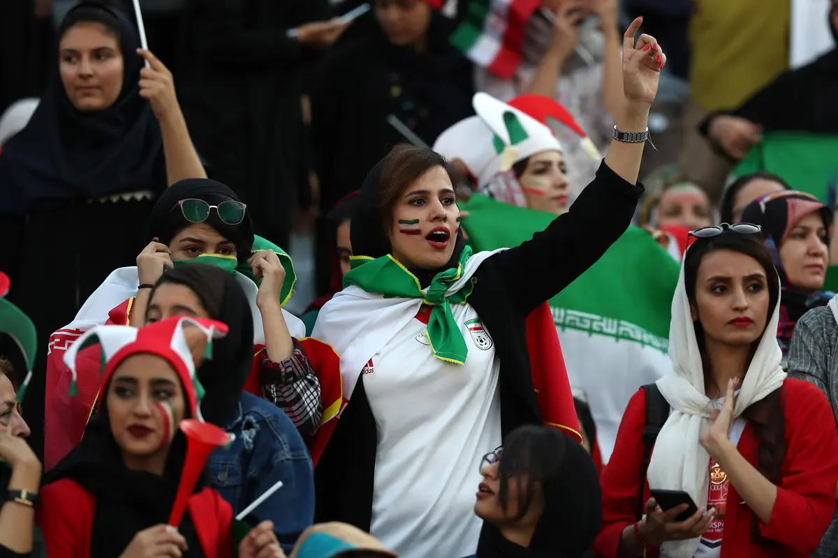38 Tahun Dilarang, Wanita Iran Boleh Nonton Bola di Stadion