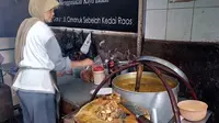 Soto Ahri, kuliner legendaris sekaligus paling tua di Kabupaten Garut, Jawa Barat. (Liputan6.com/Jayadi Supriadin)