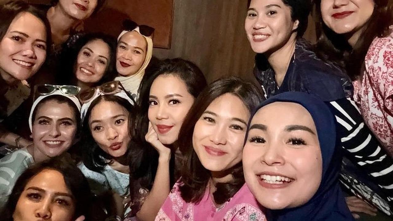 Pakai Daster Sederhana