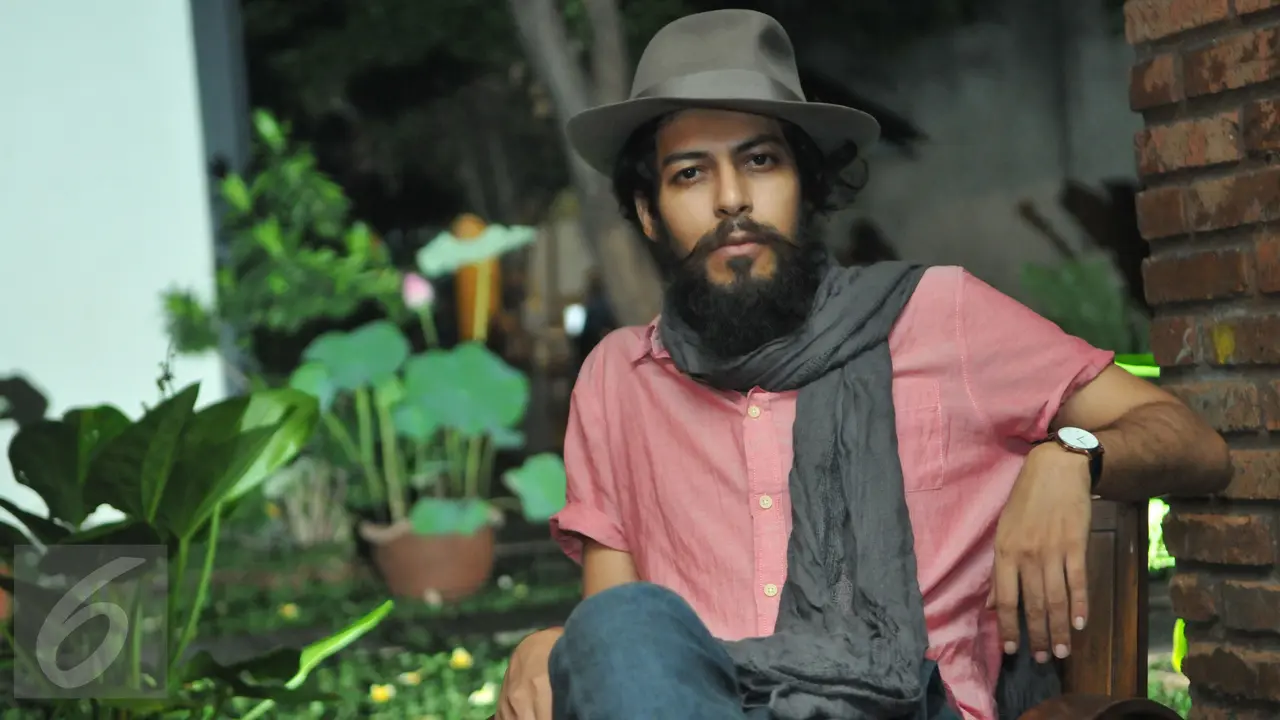 Alex Abbad