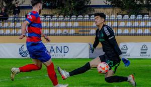 Aksi Cyrus Margono di musim 2023/2024. (Instagram/cmargono)