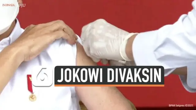 Vaksinasi pertama di Indonesia telah dilakukan di Istana Merdeka, Jakarta (13/1/2021). Presiden Joko Widodo menjadi peserta pertama penerima suntik vaksin. Ketika penyuntikan, warganet justru fokus pada gerak-gerik petugas penyuntik yang gemetar.