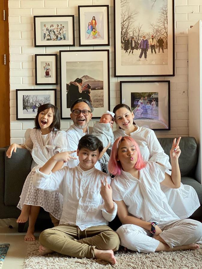 Ini Arti Nama Anak Keempat Mona Ratuliu Dan Indra Brasco Showbiz Liputan6 Com