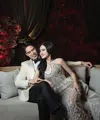 El Rumi unggah foto resepsi dengan Syifa Hadju yang nyeker di pelaminan (@elelrumi)