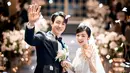 Bagian pertama resepsi dipandu oleh Jun Hyun Moo, bagian kedua dibawakan oleh komedian Moon Se Yoon, dan lagu pernikahan dibawakan oleh penyanyi Lee Seung Chul dan Shin Sung, yang tampil bersama dengan Shim Hyung Tak di Groom’s Class.