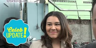 Anak Reza Artamevia, Aaliyah Massaid berteman baik dengan putri Aa Gatot Brajamusti yang bernama Suci Patia.