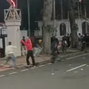 Demo di Grahadi Surabaya Ricuh, Sejumlah Orang Diamankan