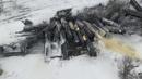 Sebuah kereta BNSF yang membawa etanol dan sirup jagung tergelincir dan terbakar di Raymond, Minn., Kamis, 30 Maret 2023. (Mark Vancleave /Star Tribune via AP)
