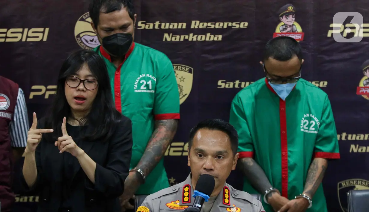 Menurut Kapolres Metro Jakarta Barat Kombes M Syahduddi, Virgoun dan PA mempunyai hubungan kerabat dekat sebagai rekan kerja. (Liputan6.com/Herman Zakharia)