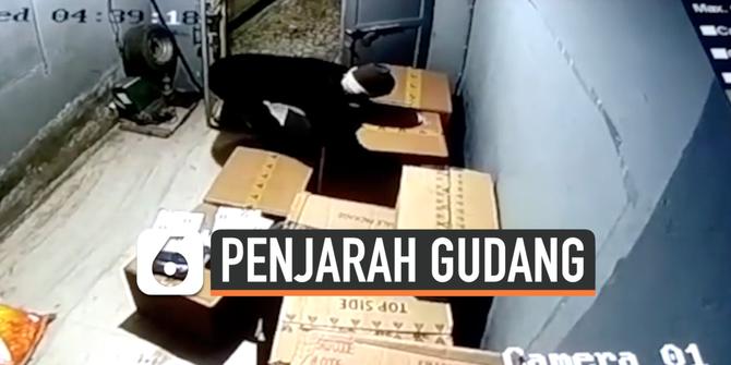VIDEO: Rekaman CCTV Detik-Detik Penjarahan Gudang Rokok
