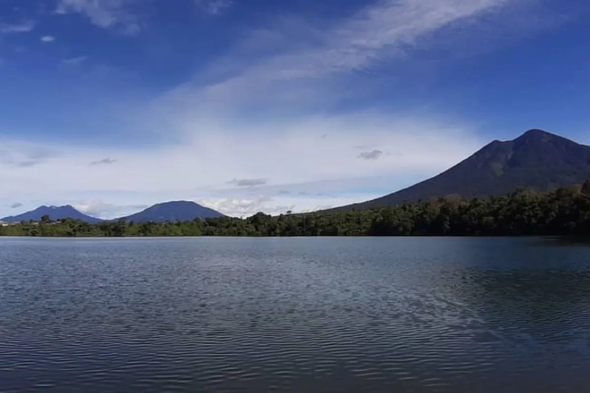 Gunung Sumbing di Jambi, Sumatra Selatan @agusejus