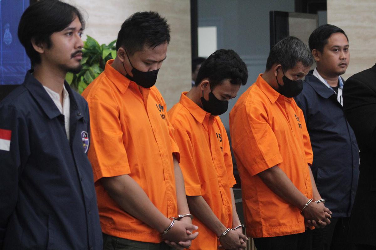 Polisi tangkap tersangka pemilik situs video porno anak di Pangandaran
