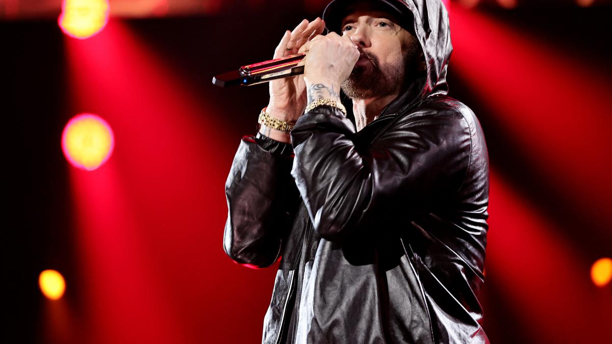 Jadi Kakek! Eminem Rayakan Kelahiran Cucu Pertamanya Bernama Elliot