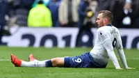 Vincent Janssen striker Tottenham Hotspur asal Belanda adalah pesepak bola pertama yang kariernya berada di persimpangan jalan. Top skorer Liga Belanda musim 2015/16 ini amat jarang dimainkan oleh Mauricio Pochettino. ( AFP/Ben Stansall )