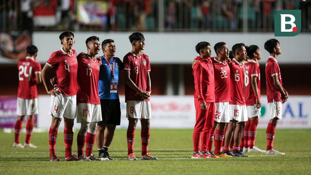 Foto: Momen Tangis Haru Skuat Timnas Indonesia U-16 usai Pastikan Lolos ke Final Piala AFF U-16 2022