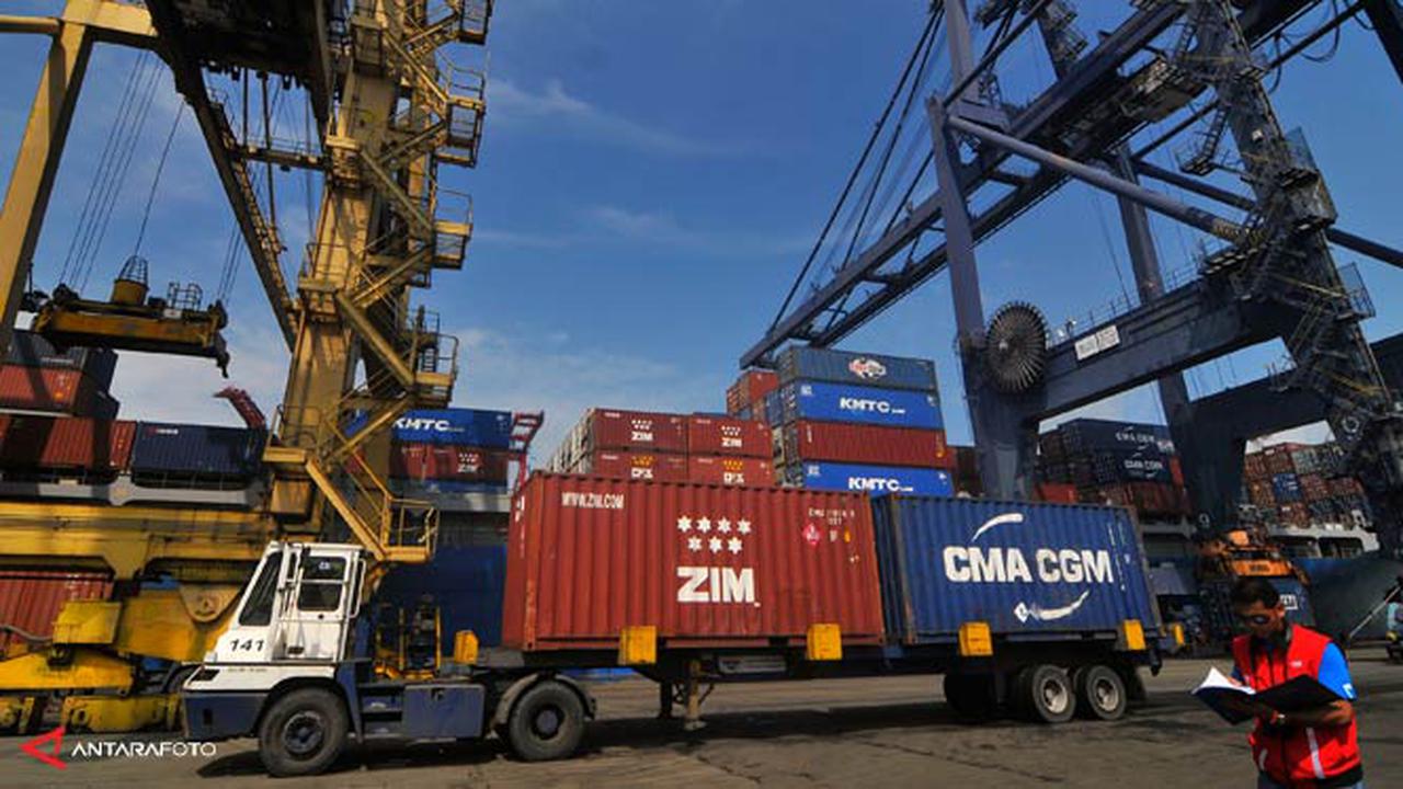 pelabuhan-ekspor-impor-140121a.jpg