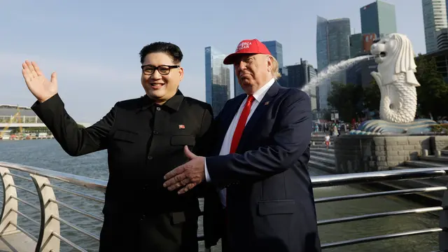 Gaya Konyol Kim Jong-un KW dan Donald Trump KW Jelang KTT