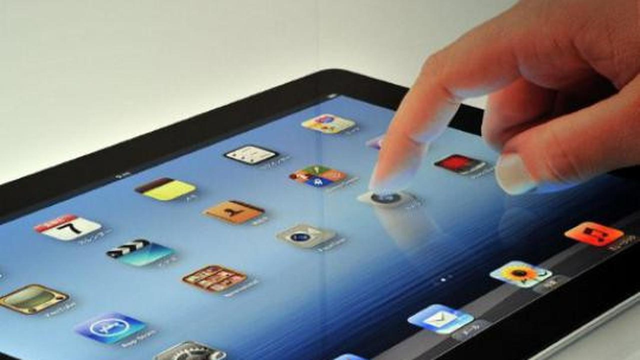 Ramai-ramai mengantre new iPad 