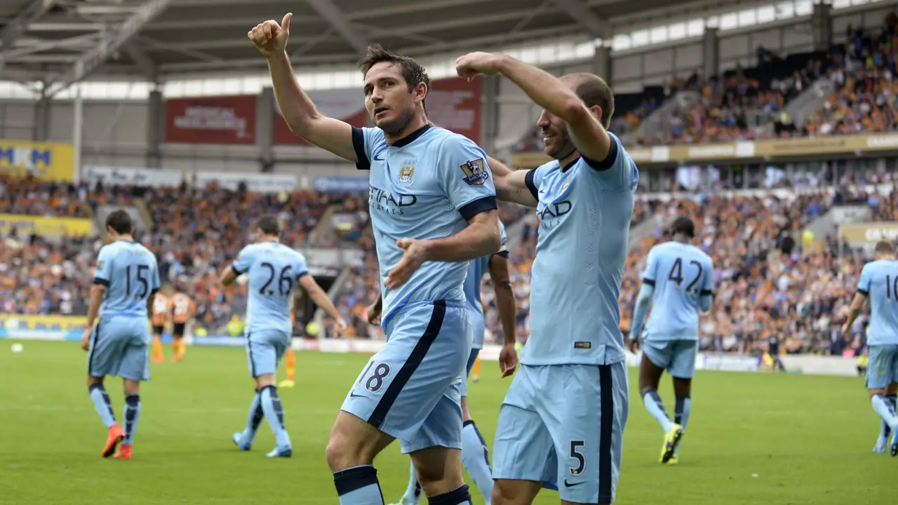 Mental Juara ManCity Buat Hull Tumbang