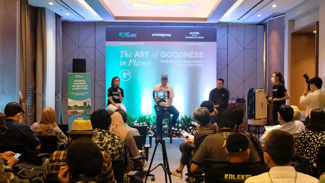 Stasiun Pengisian Kendaraan Listrik Umum (SPKLU) di Artotel Suites Mangkuluhur