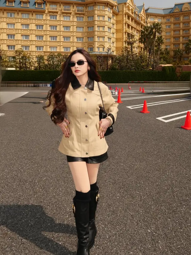 Inspirasi OOTD Liburan Kece Mahalini Raharja yang Andalkan Boots Selama Jalan-Jalan Keliling Jepang