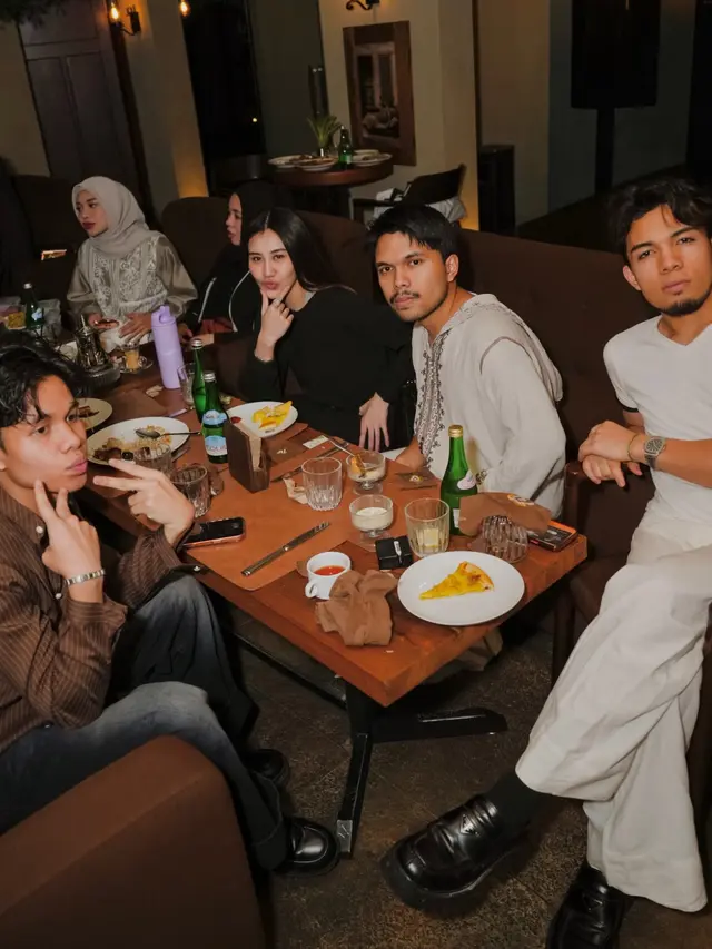 Aaliyah Massaid Saat Bukber Bersama Gen Halilintar. [@rianovitaw]