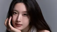 Moon Ga Young Rilis Foto Profil Elegan Bareng Agensi Baru