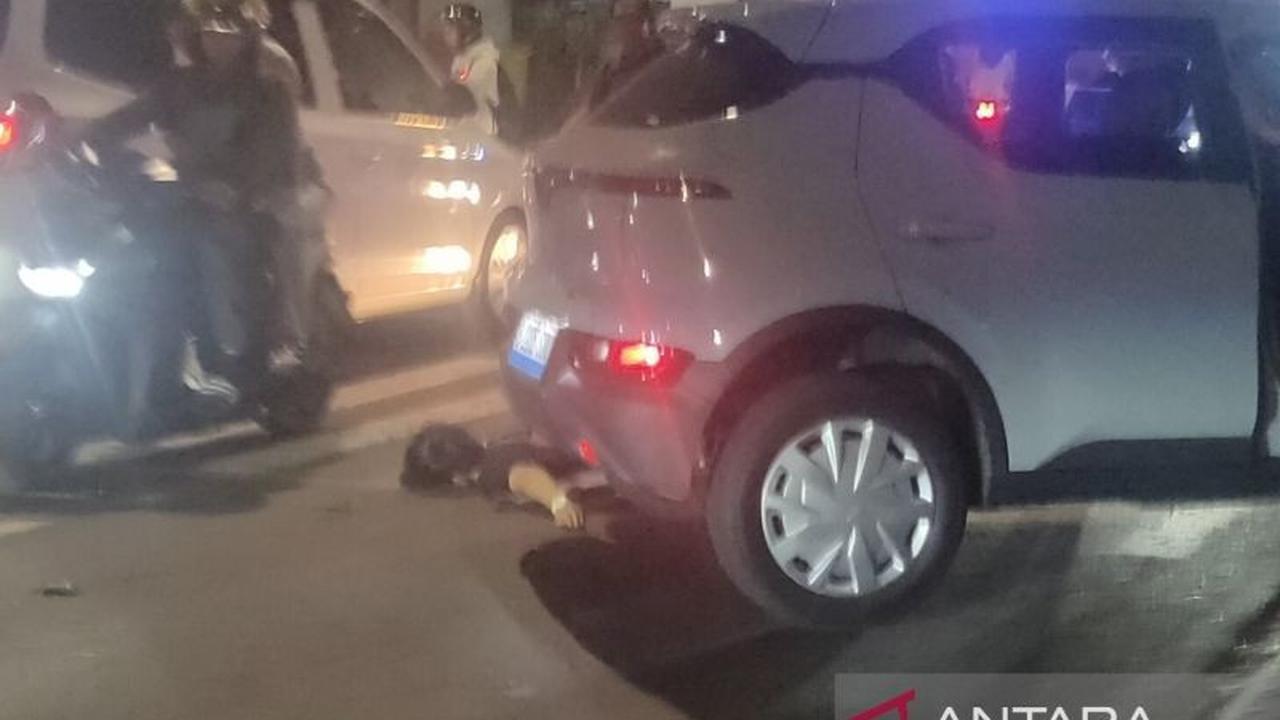 Ajaib! Korban Kecelakaan Salemba Tengah Bangkit Sendiri Usai Terkapar, Motor dan Mobil Listrik Vinfast Terlibat