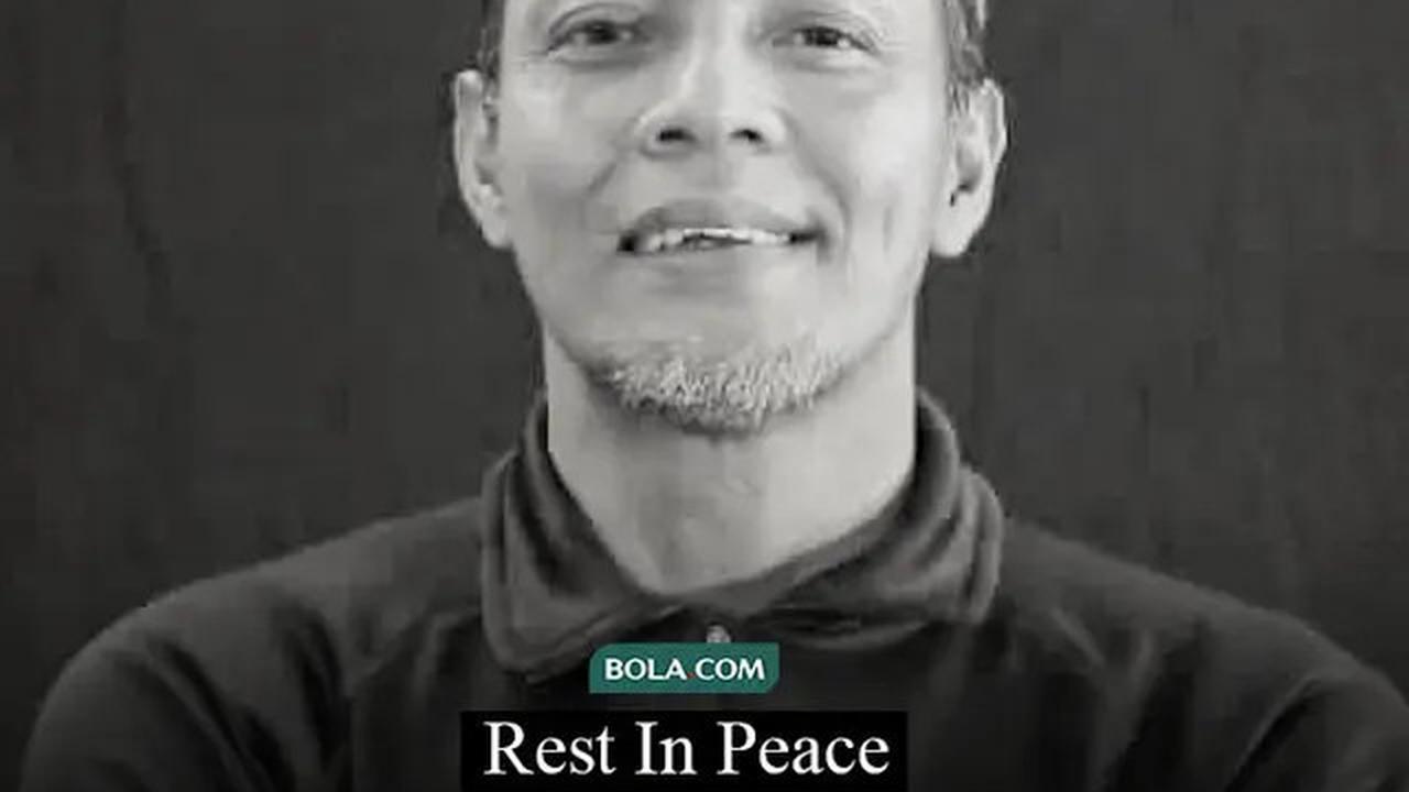 Momen Haru, Tangis Rachmat Irianto Pecah di Pusara Bejo Sugiantoro