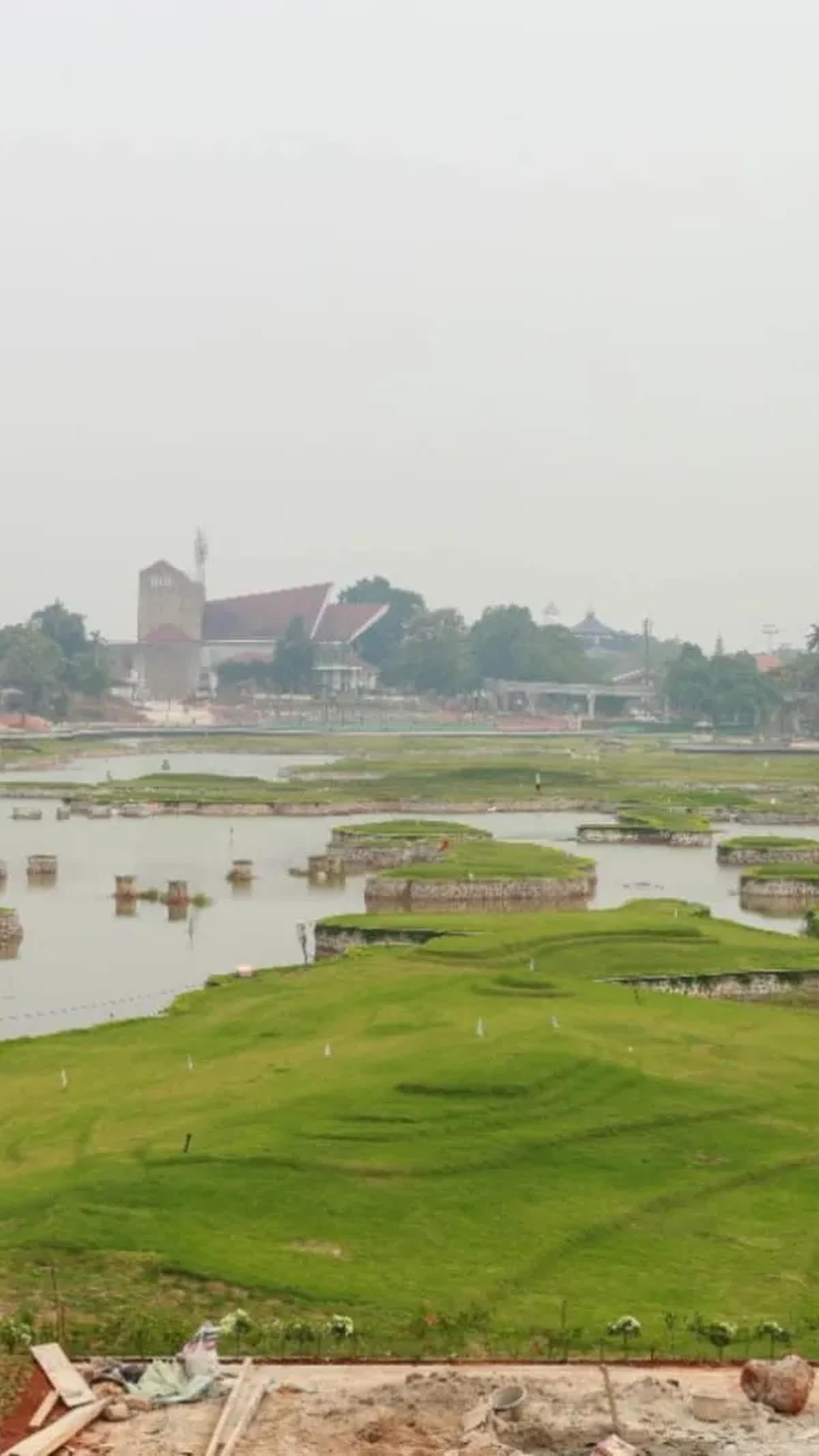 4. Taman Mini Indonesia Indah (TMII)