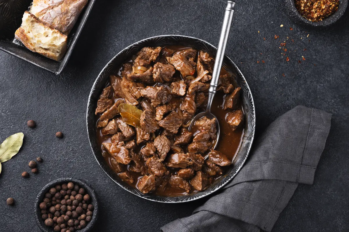 Ilustrasi Semur Daging Kecap