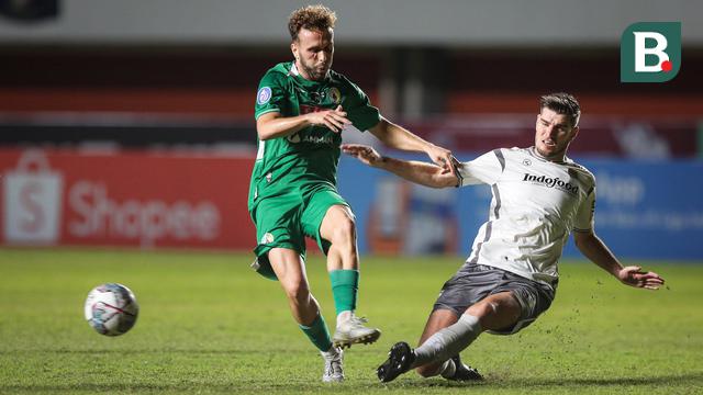 Foto: David da Silva Unjuk Gigi, Persib Bandung Menang Lagi di BRI Liga 1