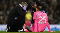 Fenomena Cedera Rekayasa Kiper: Apakah Timeout Bisa Jadi Solusi?