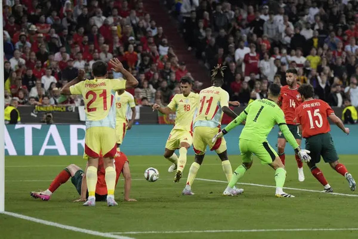 Hasil Pertandingan Portugal vs Spanyol: Skor 2-2 (5-3 pen)