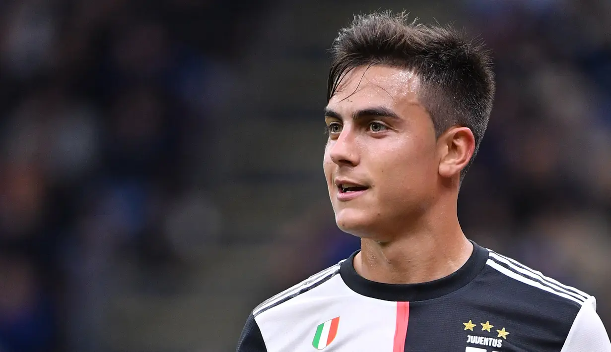 1. Paulo Dybala – Penyerang Juventus ini dianggap mempunyai gaya permainan yang mirip dengan Lionel Messi. Setelah Messi pensiun, Dybala kemungkinan besar akan menjadi tumpuan timnas Argentina. (AFP/Alberto Pizzoli)