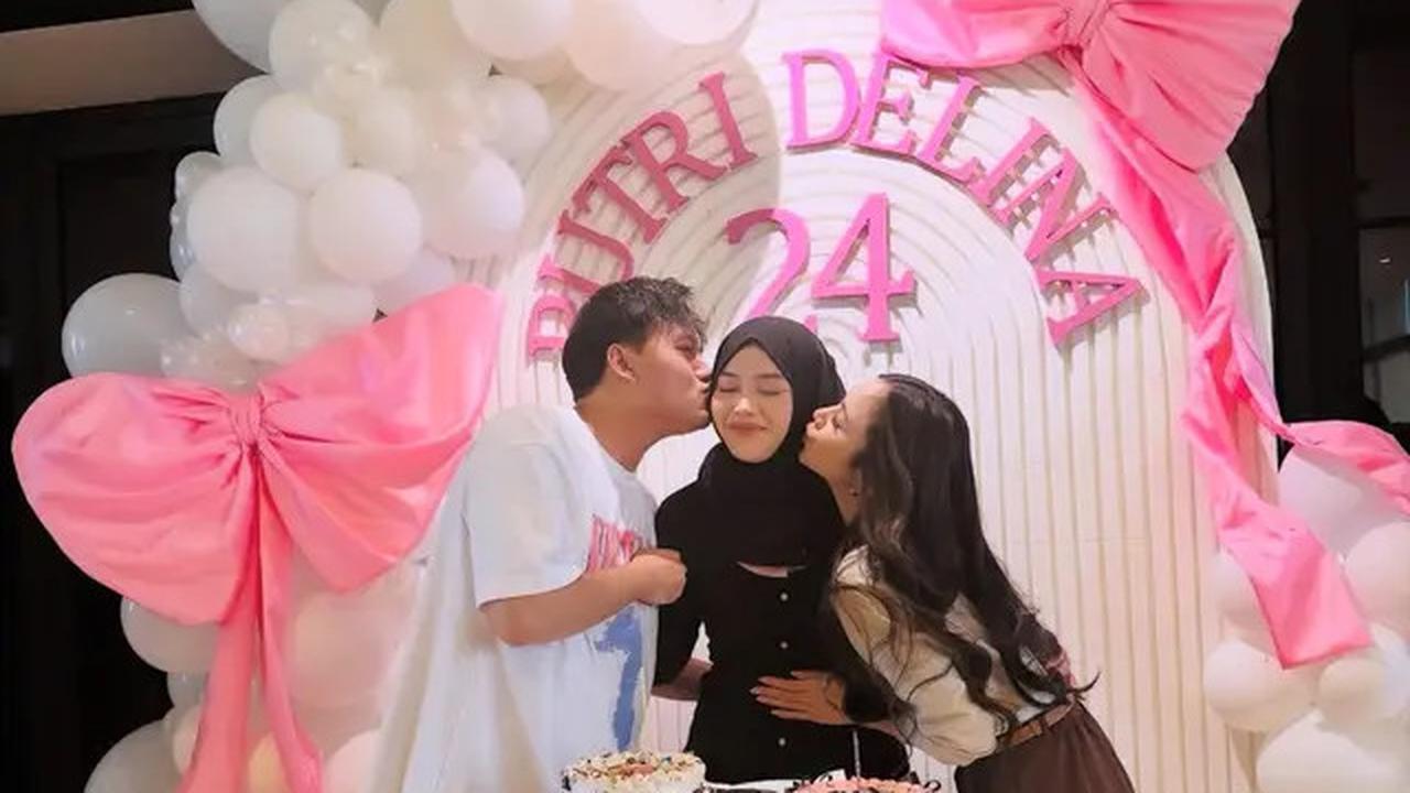 Gaya Mahalini Jadi Cewe Bumi Kenakan Pakain Coklat Sambil Gendong Putrinya saat Ulang Tahun Adik Iparnya, Putri Delina ke-24
