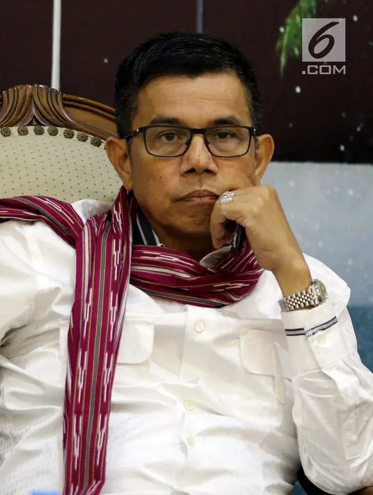 Sekertaris Jenderal Partai Demokrat Hinca Panjaitan saat menjadi pembicara dalam diskusi Dialektika Demokrasi di Gedung Nusantara III, Kommpleks Parlemen, Senayan, Jakarta, Kamis (12/7). (Liputan6.com/Johan Tallo)