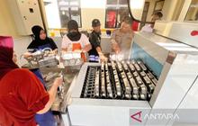 Wow, Cuma 1 Jam! Dapur Inovatif SPPG Polda Kalsel Revolusi Pencucian Ompreng Program Makan Bergizi Gratis