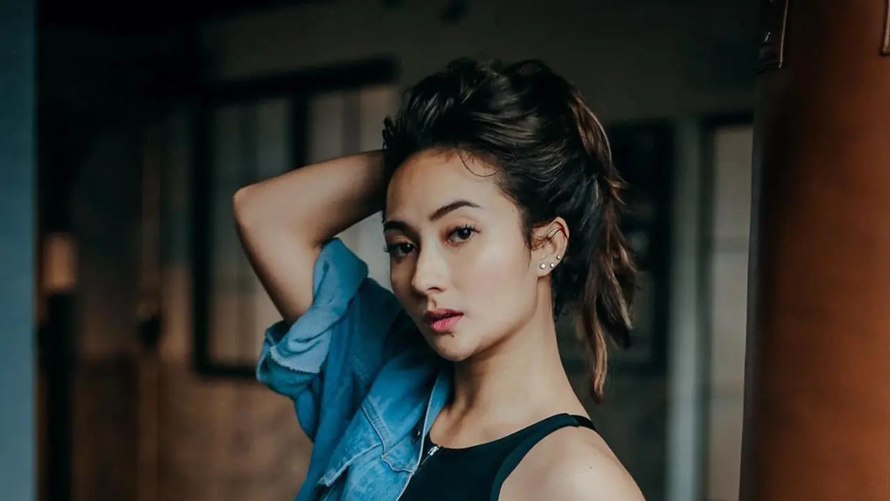 7 Gaya Sporty Naomi Zaskia, Wanita yang Pernah Dekat dengan Sule