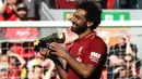 Mohamed Salah. Pemain sayap Mesir berusia 29 tahun yang kini memasuki musim ke-5 bersama Liverpool ini berhasil meraih penghargaan Sepatu Emas Liga Inggris dua musim berurutan pada musim 2017/2018 dan 2018/2019. (AFP/Paul Ellis)