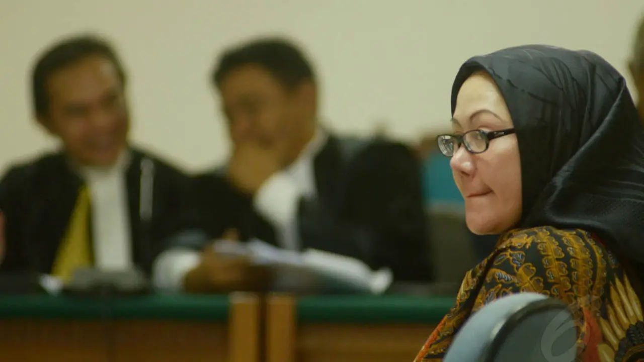 Atut Dituntut 15 Tahun dan Siap Dinonaktifkan