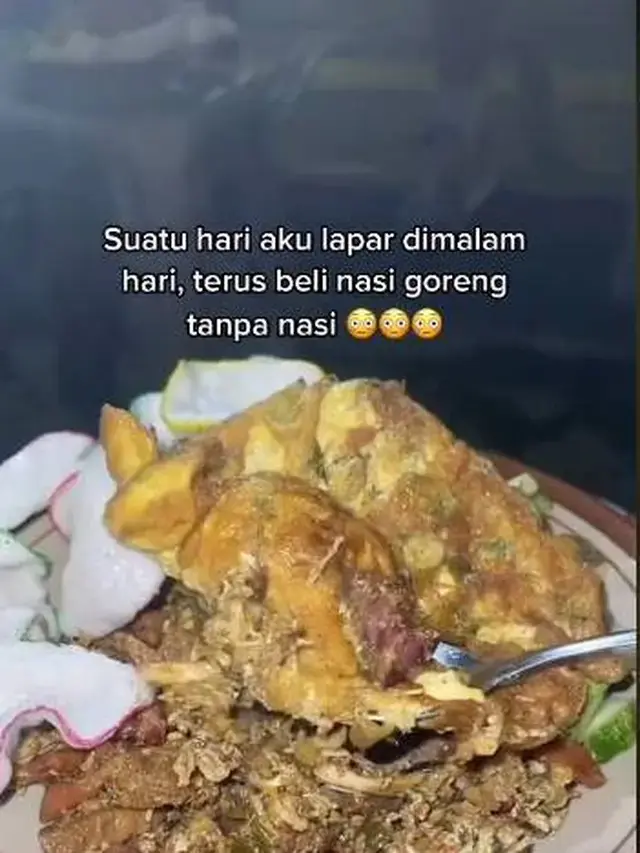 6 Potret Nasi Goreng Tanpa Nasi Ini Nyeleneh, Enggak Mengenyangkan