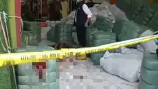 Baru Buka Toko, Pekerja Grosir Tewas Tertimbun Karpet