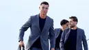 Cristiano Ronaldo dan sejumlah pemain Timnas Portugal baru saja mendarat di Bandara Internasional Palm Beach, Florida, Amerika Serikat, pada Jumat (12/06/2026) waktu setempat. (AFP/Getty Images/Leonardo Fernandez)