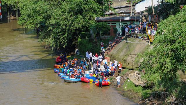 Hari Lingkungan Hidup Sedunia, 780 Kg Sampah Diangkut dari Sungai Ciliwung dalam Sehari