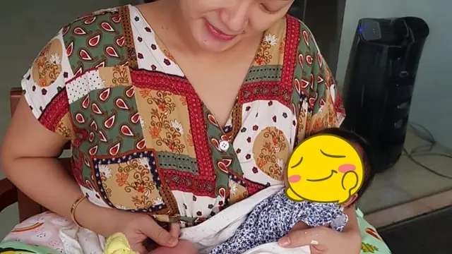 Selalu Tampil Cetar, 6 Gaya Zaskia Gotik Pakai Daster Ini Curi Perhatian