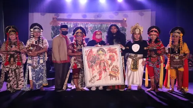 Saat Wakil Wali Kota Eti Herawati Bertemu Para Maestro Topeng Cirebon